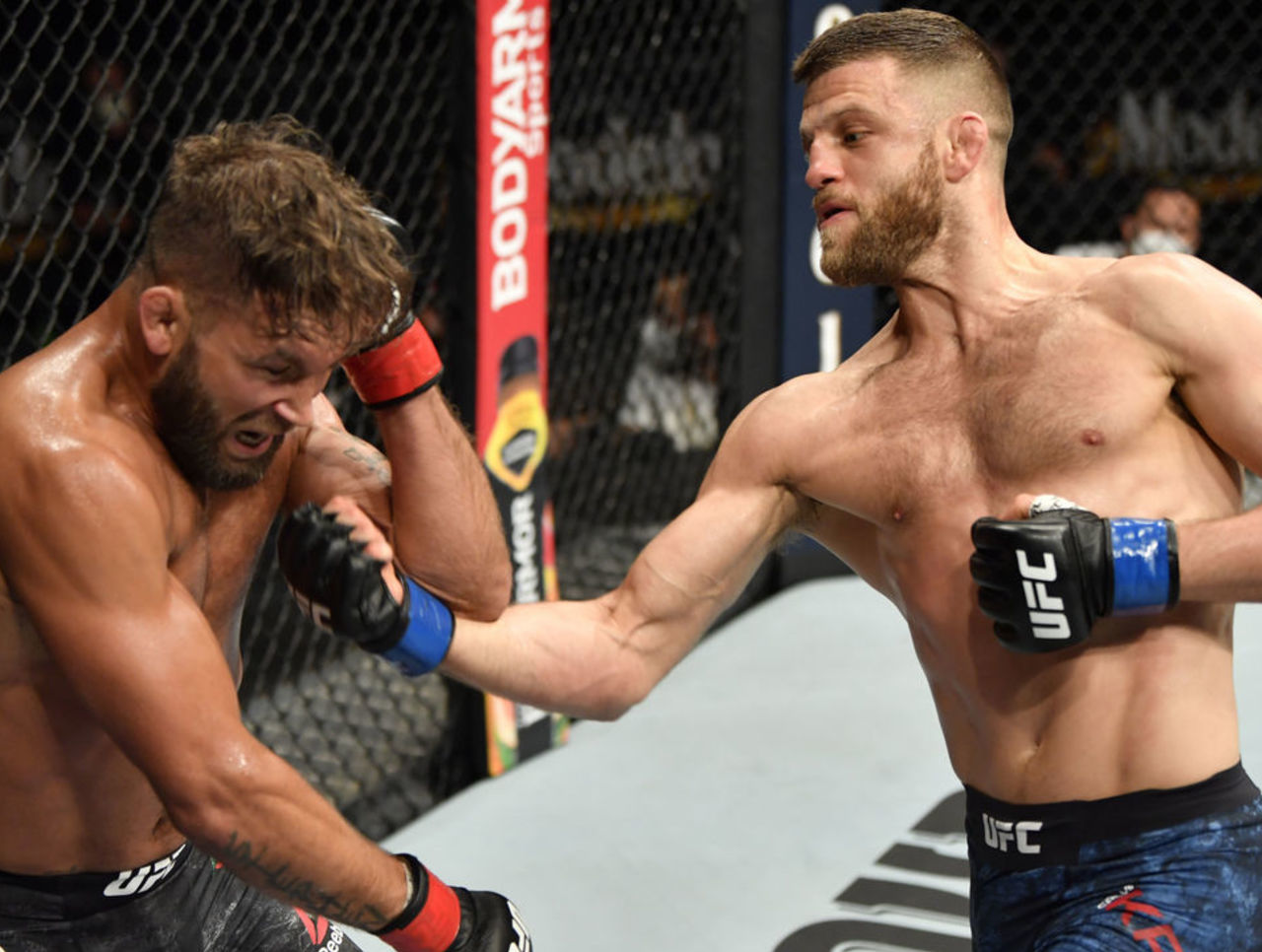 Making fights. Foo fighters – making a fire. Келвин каттер. Бернард хопкинс боксер. Making fights.