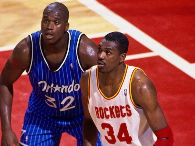Shaq Doesn T Believe Hakeem Had Fair Edge In 95 Finals Thescore Com