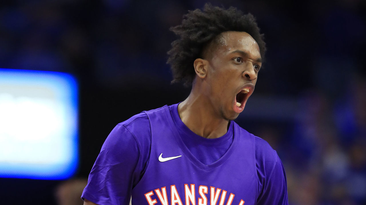 LEXINGTON, KENTUCKY - NOVEMBER 12: Deandre Williams #13 of the Evansville Aces celebrates in the 67-64 win over the Kentucky Wildcats at Rupp Arena on November 12, 2019 in Lexington, Kentucky.