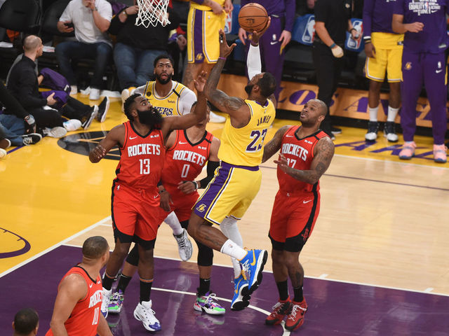 LOS ANGELES, CA - FEBRUARY 6: LeBron James #23 of the Los Angeles Lakers shoots the ball during the game against the Houston Rockets on February 6, 2020 at STAPLES Center in Los Angeles, California. NOTE TO USER: User expressly acknowledges and agrees that, by downloading and/or using this Photograph, user is consenting to the terms and conditions of the Getty Images License Agreement. Mandatory Copyright Notice: Copyright 2020 NBAE