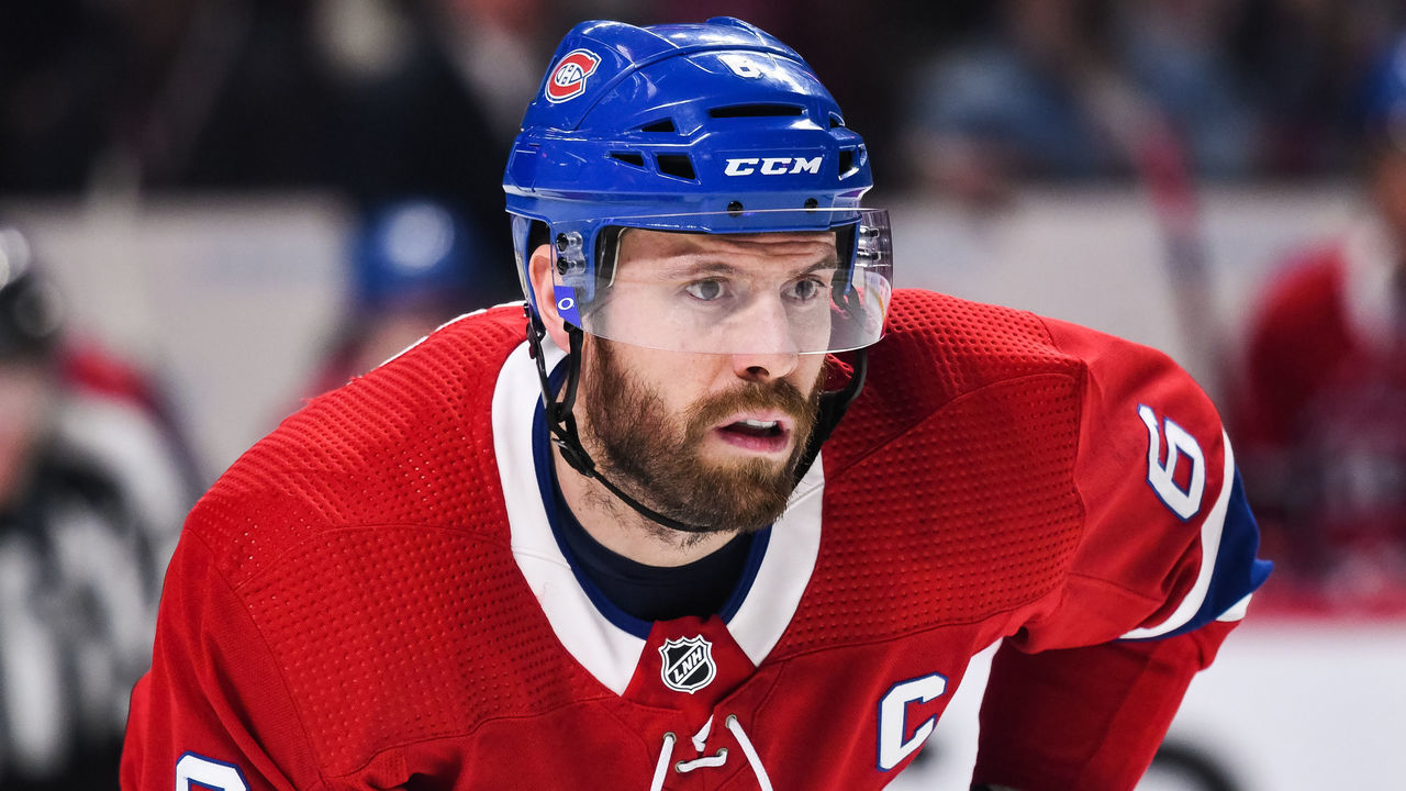 MONTREAL, QC - FEBRUARY 27: Montreal Canadiens defenceman Shea Weber (6) waits for a faceoff during the New York Rangers versus the Montreal Canadiens game on February 27, 2020, at Bell Centre in Montreal, QC