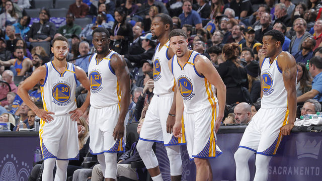 SACRAMENTO, CA - JANUARY 8: Stephen Curry #30, Draymond Green #23, Kevin Durant #35, Klay Thompson #11 and Andre Iguodala #9 of the Golden State Warriors face off against the Sacramento Kings on January 8, 2017 at Golden 1 Center in Sacramento, California. NOTE TO USER: User expressly acknowledges and agrees that, by downloading and or using this photograph, User is consenting to the terms and conditions of the Getty Images Agreement. Mandatory Copyright Notice: Copyright 2017 NBAE