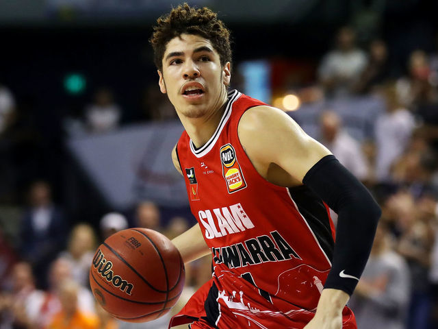 WOLLONGONG, AUSTRALIA - NOVEMBER 25: Lamelo Ball of the Hawks drives to the basket during the round 8 NBL match between the Illawarra Hawks and the Cairns Taipans at WIN Entertainment Centre on November 25, 2019 in Wollongong, Australia.