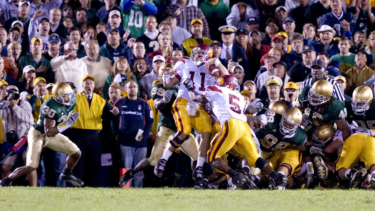 15 Oct 2005: USC quarterback Matt Leinart (11) is pushed in to the endzone by teammate Reggie Bush (5) for a touchdown in the closing moments of the USC Trojans 34-31 victory over the Notre Dame Fighting Irish at Notre Dame Stadium in South Bend, Indiana.
