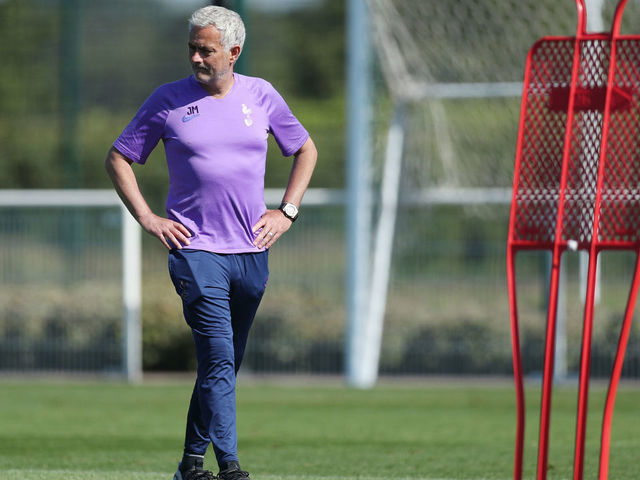 Mourinho Doesn T Expect To See Crazy Transfers After Virus Thescore Com