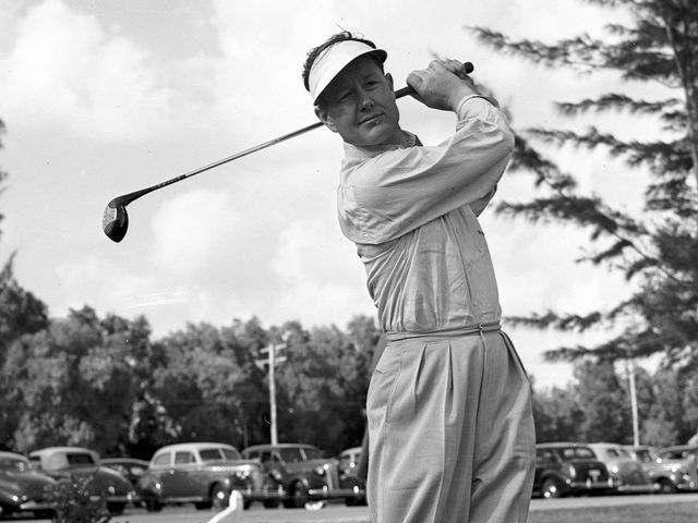 12/15/1940: Byron Nelson swings his golf club.