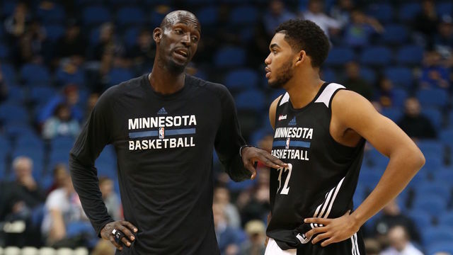 MINNEAPOLIS, MN - OCTOBER 5: Kevin Garnett #21 and Karl-Anthony Towns #32 of the Minnesota Timberwolves talk during a scrimmage on October 5, 2015 at Target Center in Minneapolis, Minnesota. Mandatory Copyright Notice: Copyright 2015 NBAE