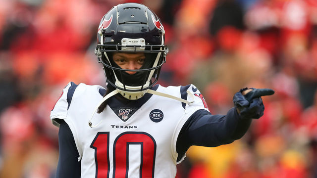 KANSAS CITY, MO - JANUARY 12: Houston Texans wide receiver DeAndre Hopkins (10) points to teammates before an NFL Divisional round playoff game between the Houston Texans and Kansas City Chiefs on January 12, 2020 at Arrowhead Stadium in Kansas City, MO.