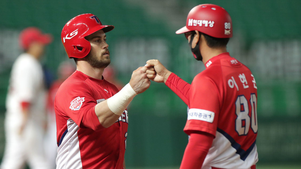 INCHEON, SOUTH KOREA - MAY 23: Outfilder Tucker Preston #22 of KIA Tigers reacts in the top of the ninth inning during the KBO League game between KIA Tigers and SK Wyverns at the Incheon SK Happy Dream Park on May 23, 2020 in Incheon, South Korea.