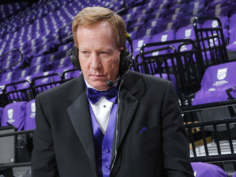 Longtime Kings announcer Napear resigns after 'all lives matter' tweet