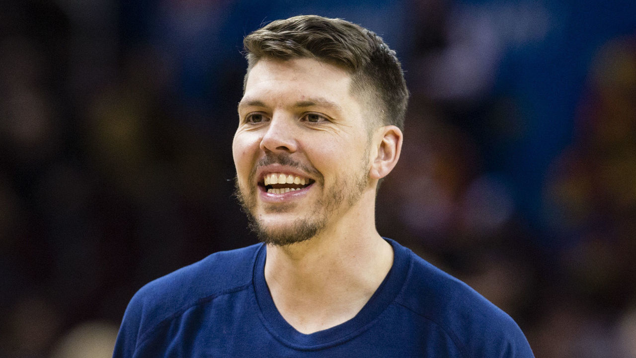 CLEVELAND, OH - MARCH 21: Mike Miller #3 of the Denver Nuggets warms up on the court prior to the game against the Cleveland Cavaliers during the first half at Quicken Loans Arena on March 21, 2016 in Cleveland, Ohio. NOTE TO USER: User expressly acknowledges and agrees that, by downloading and/or using this photograph, user is consenting to the terms and conditions of the Getty Images License Agreement. Mandatory copyright notice.