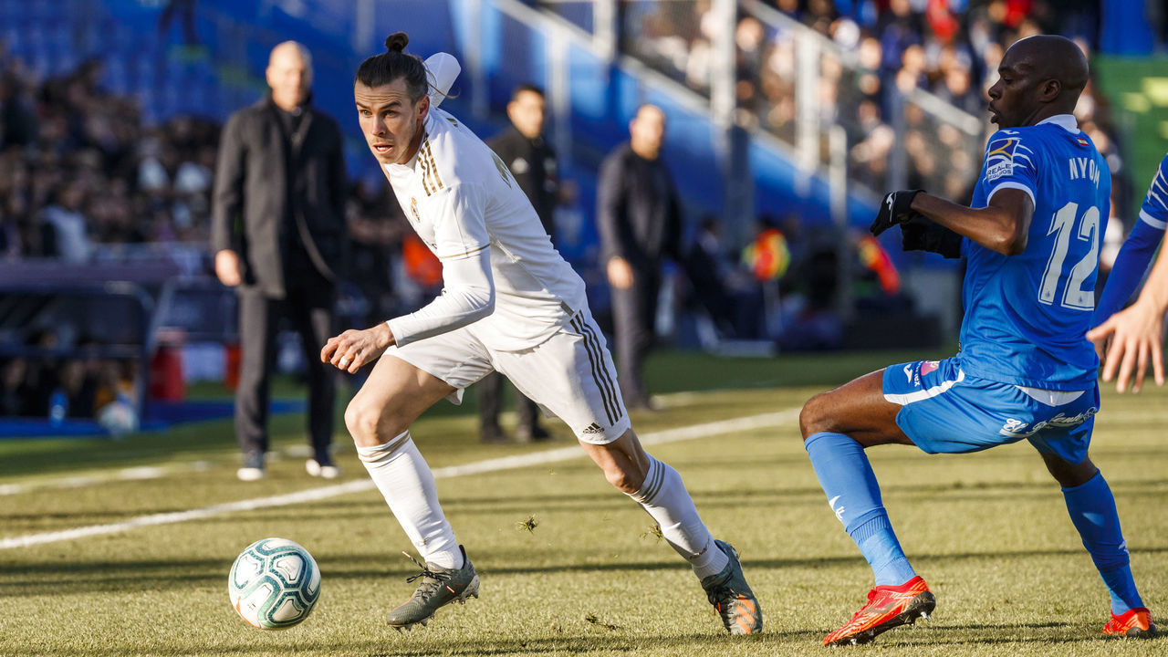 GETFAE, SPAIN- JANUARY 04: (BILD ZEITUNG OUT) Gareth Bale of Real Madrid controls the ball during the Liga match between Getafe CF and Real Madrid CF at Coliseum Alfonso Perez on January 4, 2020 in Getafe, Spain.