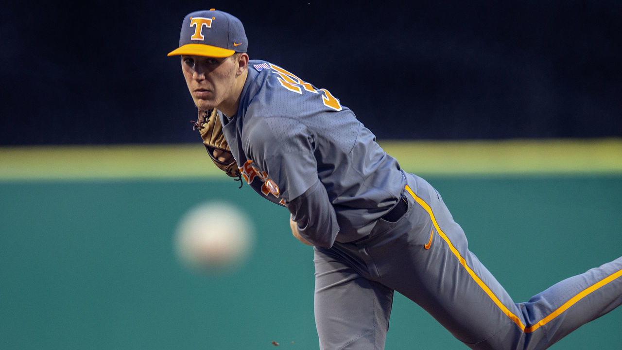 BATON ROUGE, LA - APRIL 13: Tennessee Volunteers pitcher Garrett Crochet (34) throws a pitch during a game between the LSU Tigers and the Tennessee Volunteers at Alex Box Stadium in Baton Rouge, Louisiana on April 13, 2018.