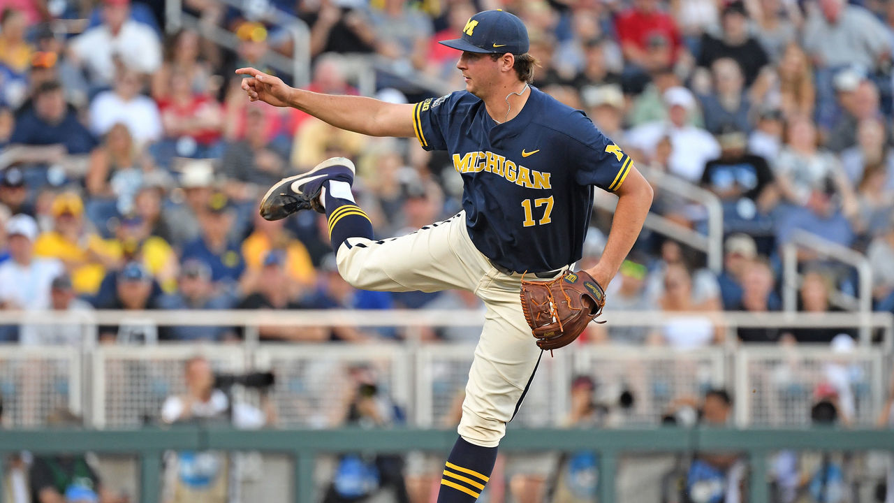 OMAHA, NE - JUNE 26: Jeff Criswell #17 of the Michigan Wolverines in the fourth inning against the Vanderbilt Commodores during game three of the College World Series Championship Series on June 26, 2019 at TD Ameritrade Park Omaha in Omaha, Nebraska.