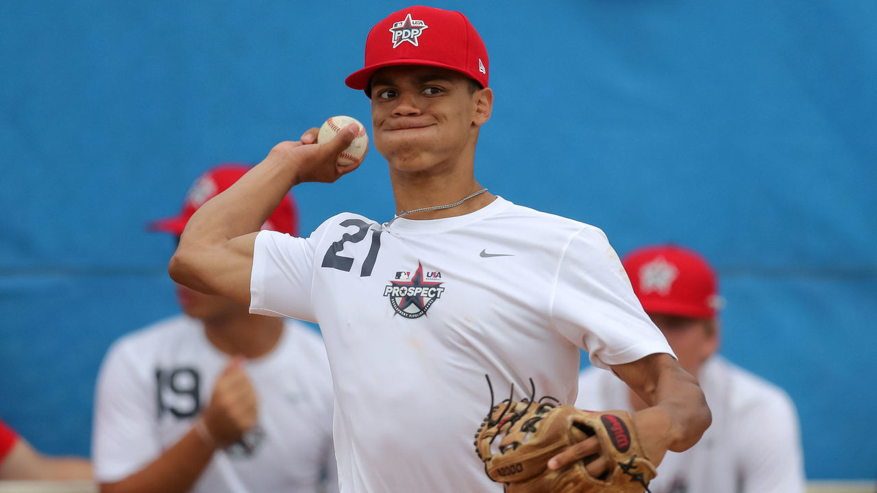 BRADENTON, FL - JUNE 17: Masyn Winn warms up during the PDP League Media Day workout at the IMG Academy on Monday, June 17, 2019 in Bradenton, Florida.