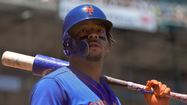 SAN FRANCISCO, CA - JULY 20: Dominic Smith #22 of the New York Mets looks on from the on-deck circle against the San Francisco Giants in the top of the first inning at Oracle Park on July 20, 2019 in San Francisco, California.