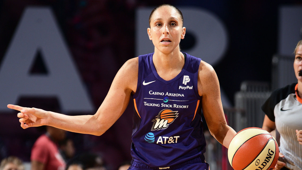 PHOENIX, AZ- SEPTEMBER 3: Diana Taurasi #3 of the Phoenix Mercury handles the ball during the game against the Seattle Storm on September 3, 2019 at the Talking Stick Resort Arena, in Phoenix, Arizona. Mandatory Copyright Notice: Copyright 2019 NBAE