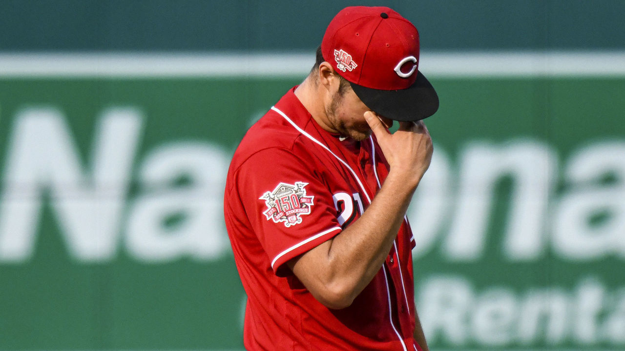 WASHINGTON, DC - AUGUST 14: Cincinnati Reds starting pitcher Trevor Bauer (27) reacts after giving up a home run in the fifth inning by the Washington Nationals on August 14, 2019, at Nationals Park, in Washington D.C.