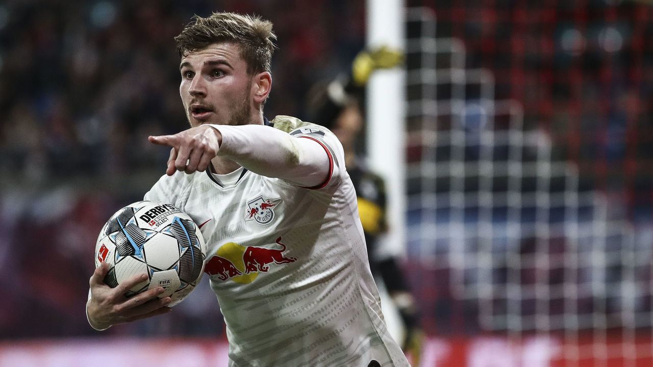 LEIPZIG, GERMANY - FEBRUARY 01: Timo Werner of RB Leipzig reacts during the Bundesliga match between RB Leipzig and Borussia Moenchengladbach at Red Bull Arena on February 01, 2020 in Leipzig, Germany.