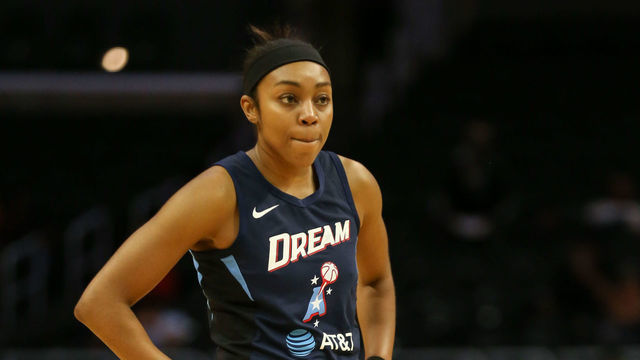 LOS ANGELES, CA - SEPTEMBER 03: Atlanta Dream guard Renee Montgomery #21 during the Atlanta Dream vs Los Angeles Sparks game on September 03, 2019, at Staples Center in Los Angeles, CA.