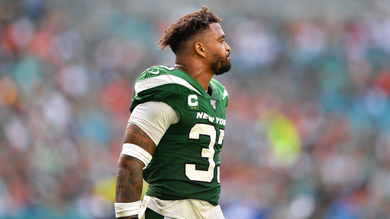 MIAMI, FLORIDA - NOVEMBER 03: Jamal Adams #33 of the New York Jets in action against the Miami Dolphins in the third quarter at Hard Rock Stadium on November 03, 2019 in Miami, Florida.