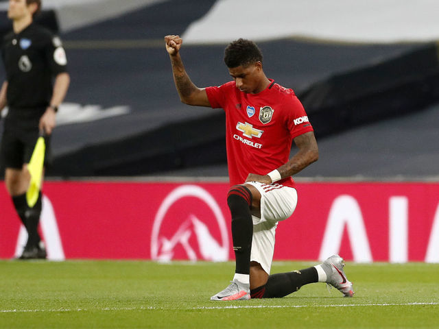 Rashford Takes Knee With Manchester United Tottenham Stars Thescore Com