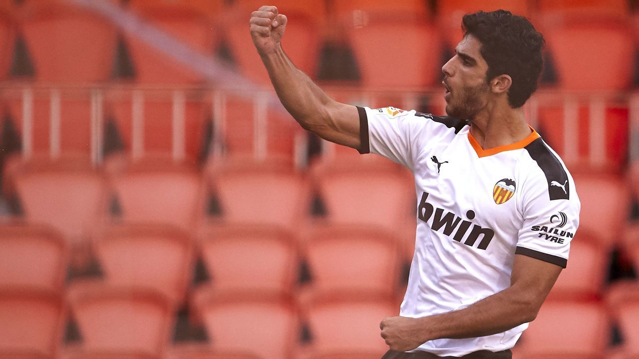 VALENCIA, SPAIN - JUNE 21: Goncalo Guedes of Valencia celebrates after scoring his team's first goal during the Liga match between Valencia CF and CA Osasuna at Estadio Mestalla on June 21, 2020 in Valencia, Spain.
