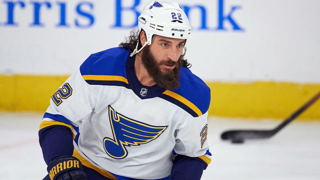 CHICAGO, IL - MARCH 18: St. Louis Blues right wing Chris Thorburn (22) looks on during the game between the Chicago Blackhawks and the St. Louis Blues on March 18, 2018, at the United Center in Chicago, Illinois.