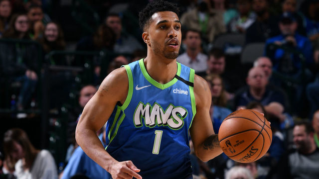 DALLAS, TX - MARCH 6: Courtney Lee #1 of the Dallas Mavericks handles the ball against the Memphis Grizzlies on March 6, 2020 at the American Airlines Center in Dallas, Texas. Mandatory Copyright Notice: Copyright 2020 NBAE