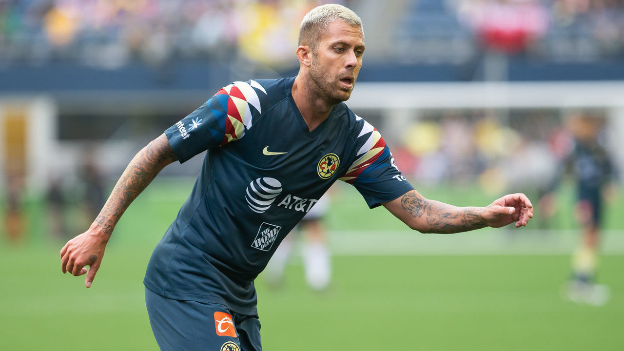 SEATTLE, WA - JULY 06: Club America midfielder Jeremy Menez (7) runs to the ball during a soccer match between Club America and River Plate at CenturyLink Field in Seattle, WA on Saturday, July 6, 2019.