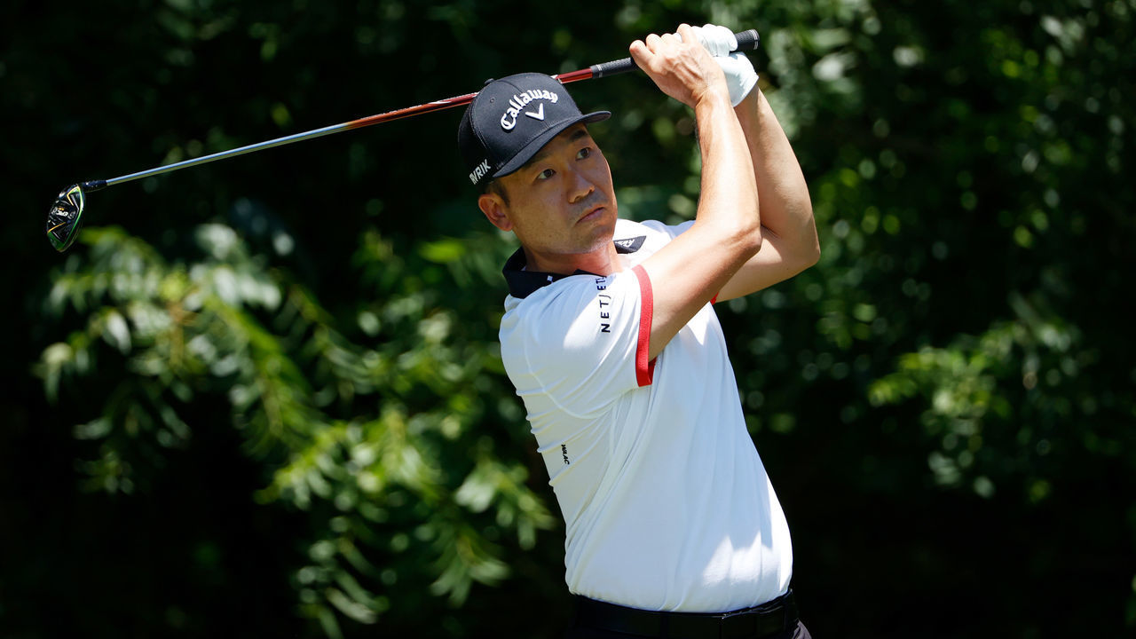 FORT WORTH, TEXAS - JUNE 12: Kevin Na of the United States plays his shot from the sixth tee during the second round of the Charles Schwab Challenge on June 12, 2020 at Colonial Country Club in Fort Worth, Texas.