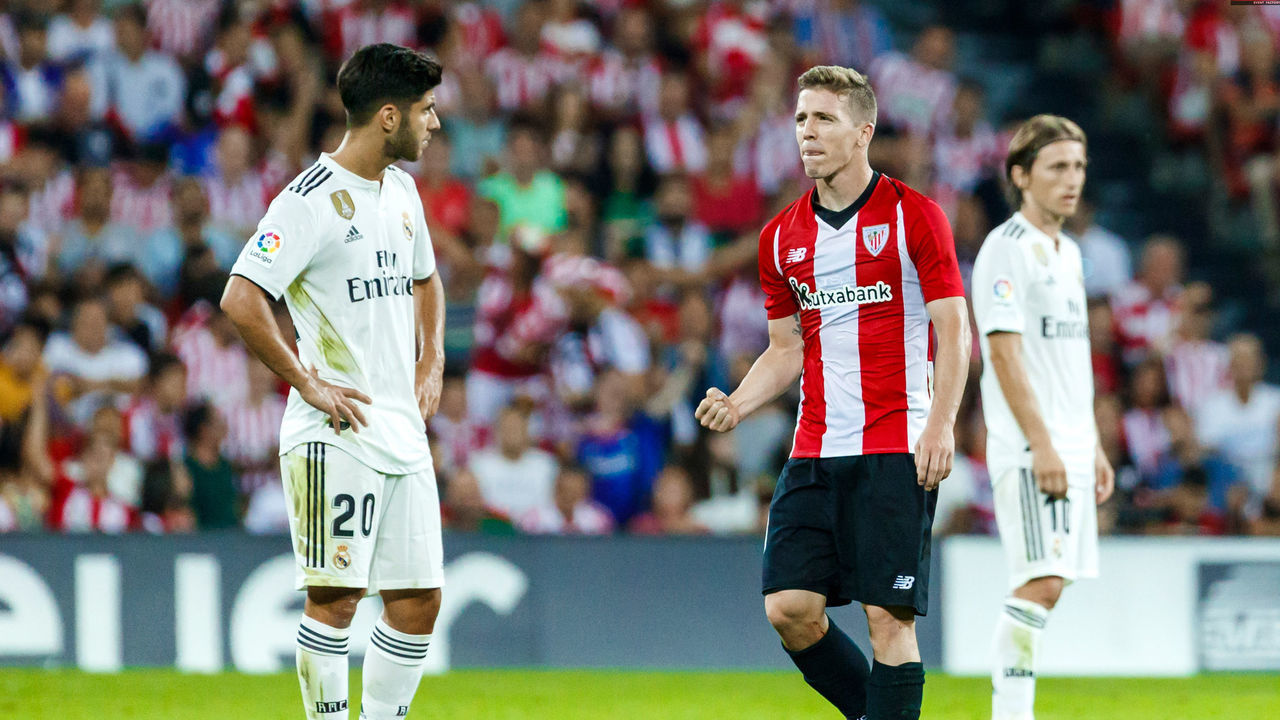 BILBAO, SPAIN - SEPTEMBER 15: Iker Muniain of Athletic Bilbao celebrates after scoring his team`s first goal during the La Liga match between Athletic Club and Real Madrid CF at San Mames Stadium on September 15, 2018 in Bilbao, Spain.