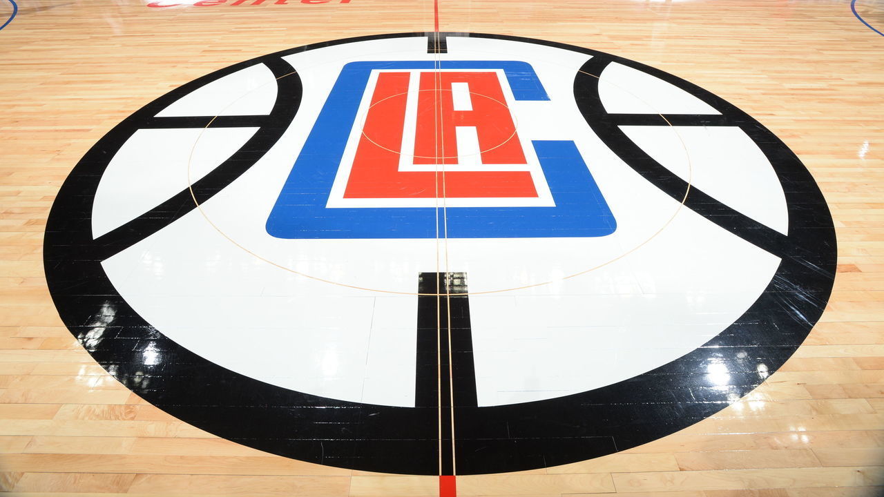 LOS ANGELES, CA - OCTOBER 20: A general view of the Los Angeles Clippers logo on the floor of the Staples Center before the game between the Golden State Warriors and Los Angeles Clippers on October 20, 2015 at STAPLES Center in Los Angeles, California. NOTE TO USER: User expressly acknowledges and agrees that, by downloading and/or using this Photograph, user is consenting to the terms and conditions of the Getty Images License Agreement. Mandatory Copyright Notice: Copyright 2015 NBAE