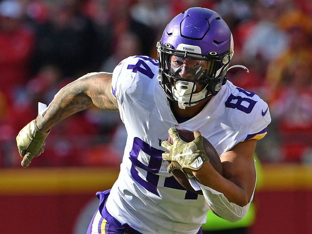 Vikings TE Smith likely done for season after knee surgery