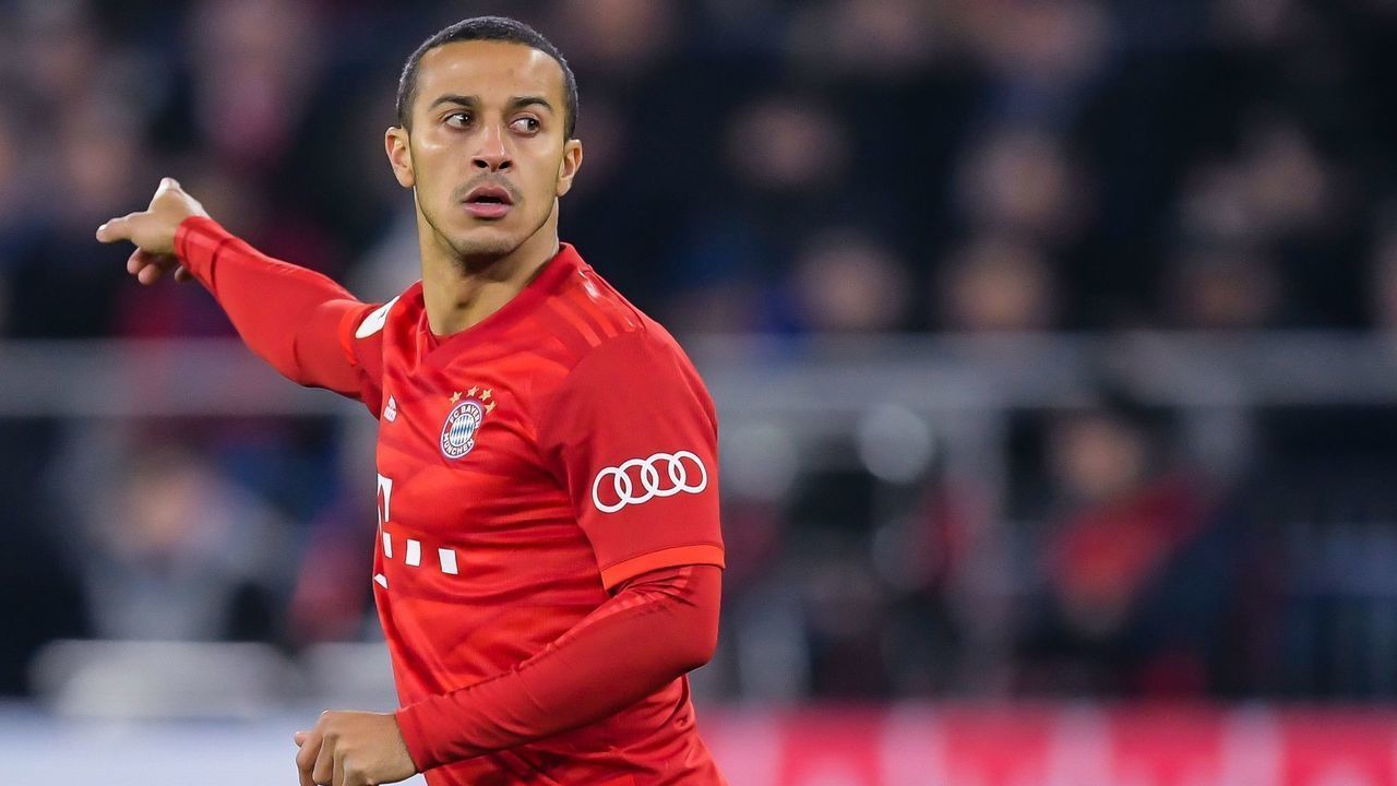 Thiago Alcantara do Nascimento of FC Bayern Munich during the German DFB Pokal quarter final match between FC Schalke 04 and Bayern Munich at the Veltins Arena on March 03, 2020 in Gelsenkirchen, Germany