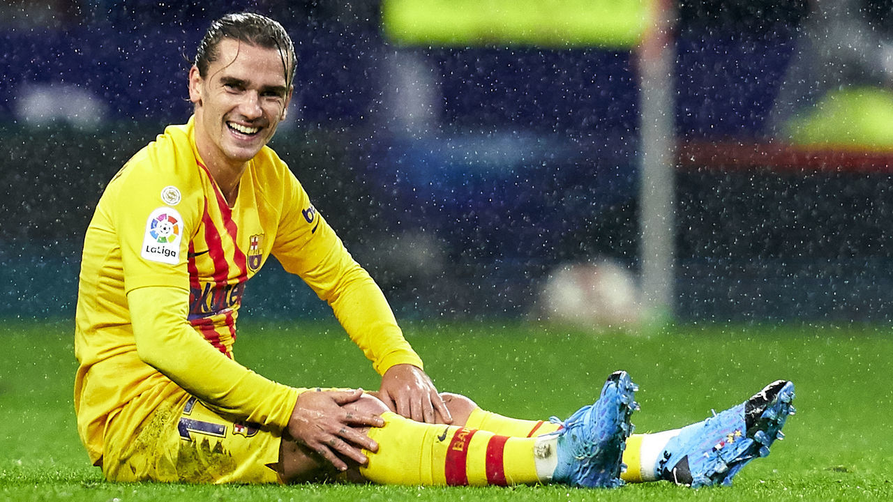 MADRID, SPAIN - DECEMBER 01: Antoine Griezmann of Barcelona reacts during the Liga match between Club Atletico de Madrid and FC Barcelona at Wanda Metropolitano on December 01, 2019 in Madrid, Spain.
