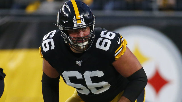 PITTSBURGH, PA - NOVEMBER 10: David DeCastro #66 of the Pittsburgh Steelers in action against the Los Angeles Rams on November 10, 2019 at Heinz Field in Pittsburgh, Pennsylvania.