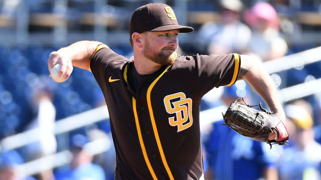PEORIA, ARIZONA - MARCH 04: Kirby Yates #39 of the San Diego Padres delivers a pitch during a spring training game against the Kansas City Royals on March 04, 2020 in Peoria, Arizona.