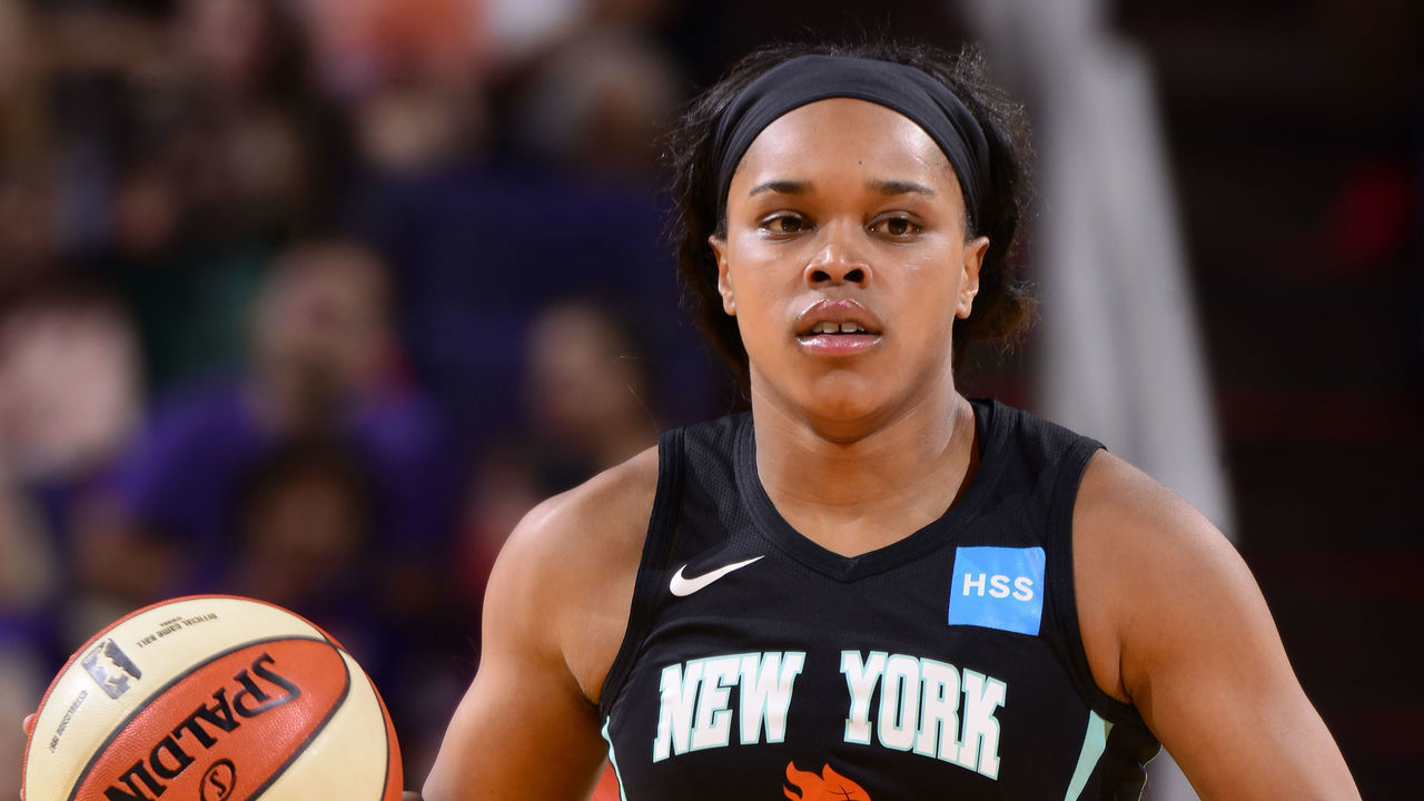 PHOENIX, AZ - JULY 5: Asia Durr #25 of the New York Liberty shoots the ball against the Phoenix Mercury on July 5, 2019 at Talking Stick Resort Arena in Phoenix, Arizona. Mandatory Copyright Notice: Copyright 2019 NBAE