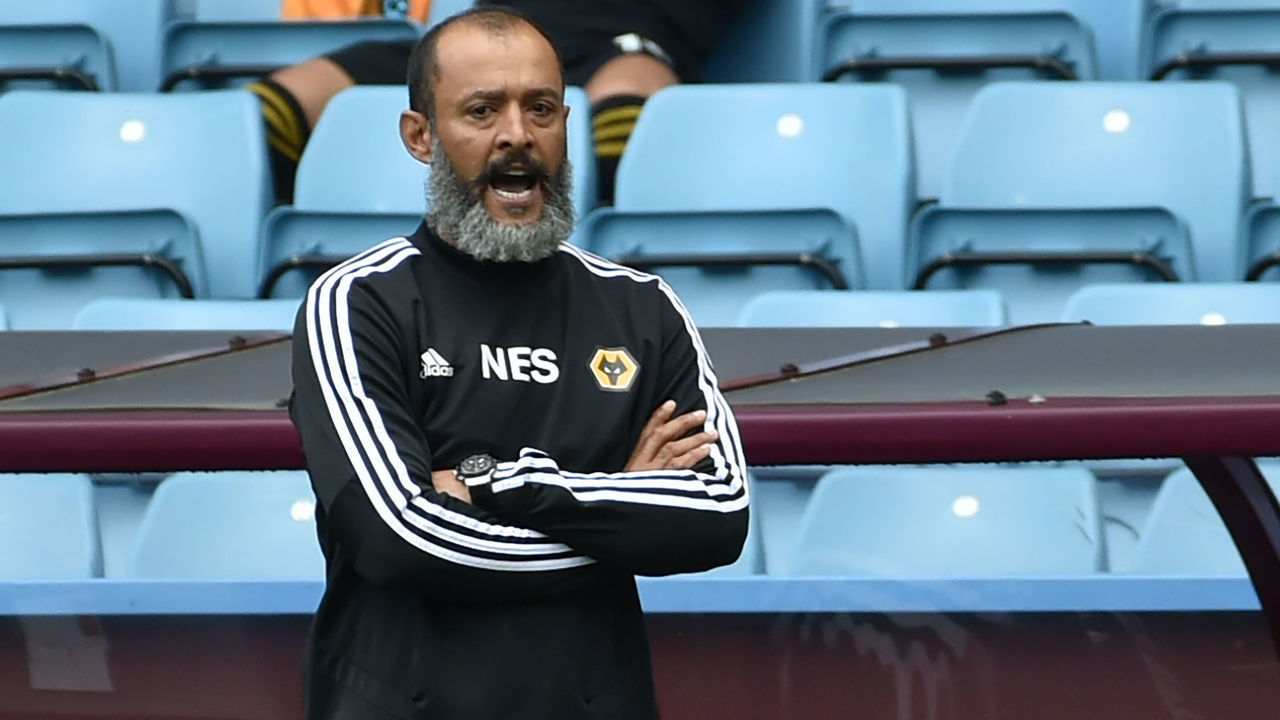 Wolverhampton Wanderers' Portuguese head coach Nuno Espirito Santo gestures from the sidelines during the English Premier League football match between Aston Villa and Wolverhampton Wanderers at Villa Park in Birmingham, central England on June 27, 2020.
