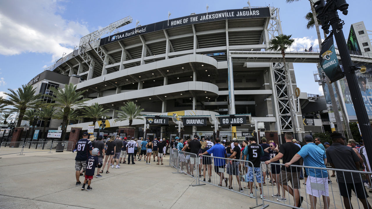 JACKSONVILLE, FL - SEPTEMBER 16: Fans wait outside the stadium prior to the game between the New England Patriots and the Jacksonville Jaguars on September 16, 2018 at TIAA Bank Field in Jacksonville, Fl.