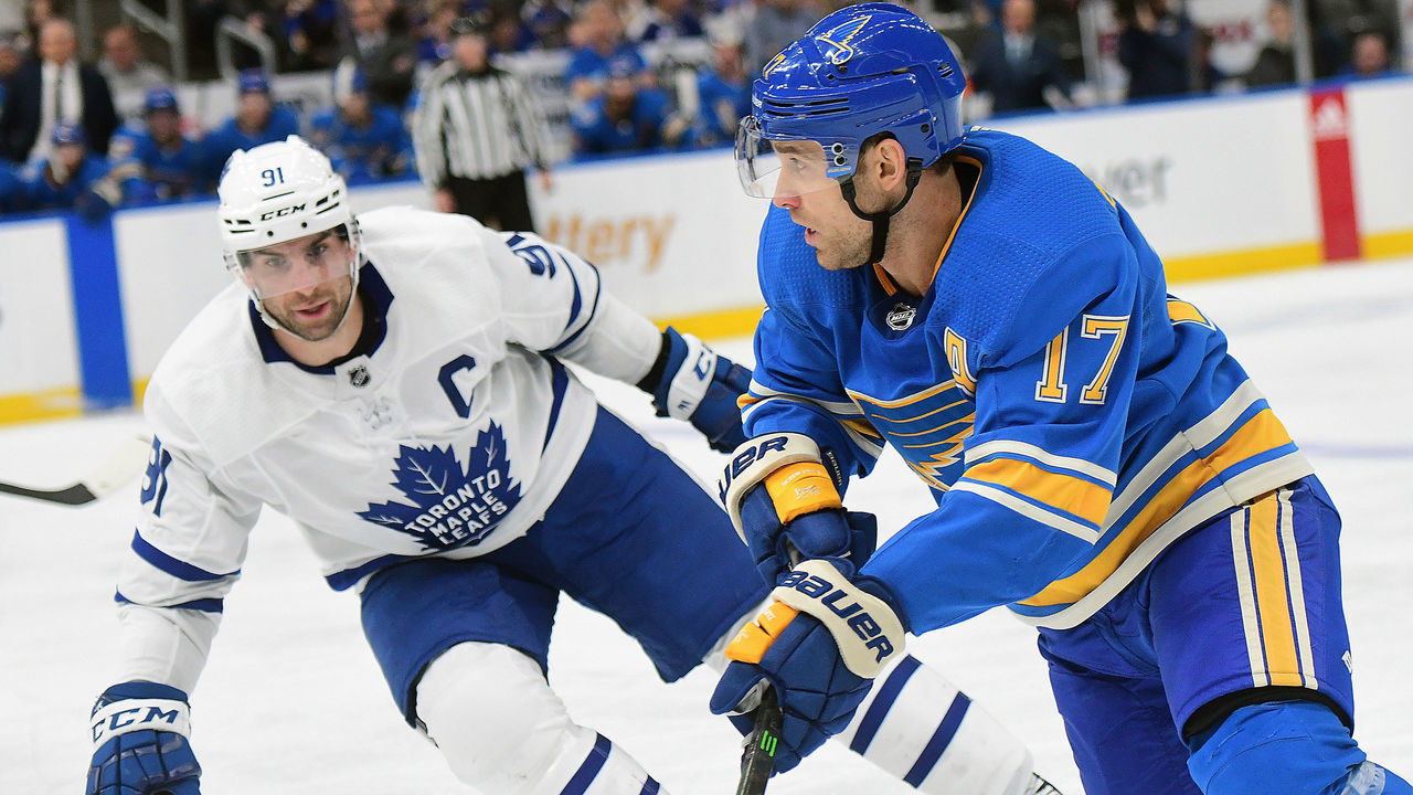 ST. LOUIS, MO. - DECEMBER 07: Toronto Maple Leafs center John Tavares (91) challenges St. Louis Blues leftwing Jaden Schwartz (17) during a NHL game between the Toronto Maple Leafs and the St. Louis Blues on December 07, 2019, at Enterprise Center, St. Louis, MO. Photo by Keith Gillett/Icon Sportswire via Getty Images)