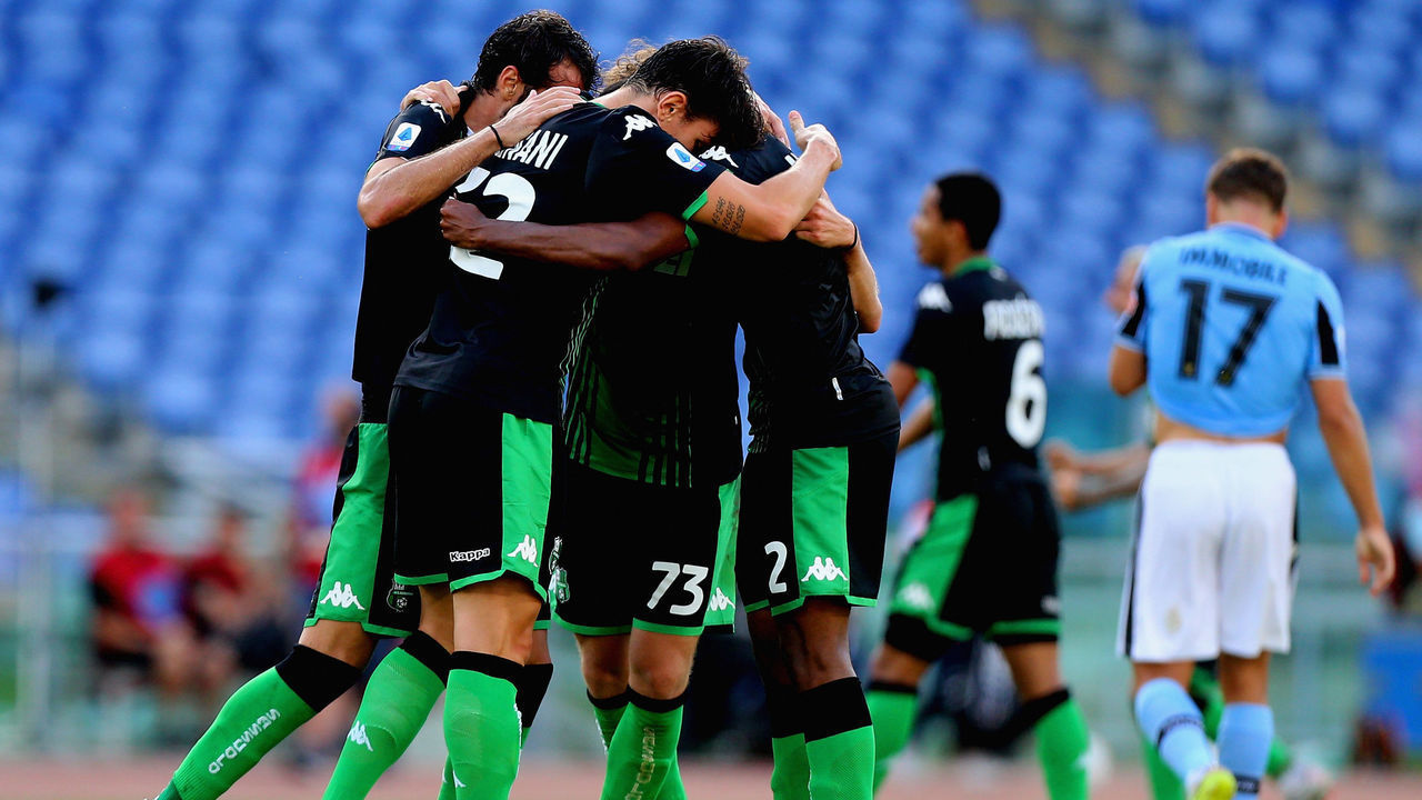 ROME, ITALY - JULY 11: US Sassuolo players celebrate their victory after the Serie A match between SS Lazio and US Sassuolo at Stadio Olimpico on July 11, 2020 in Rome, Italy.
