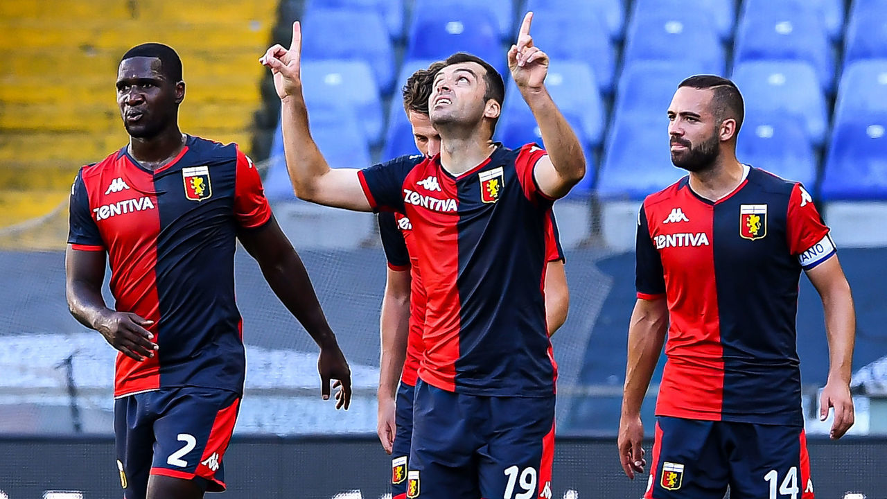 GENOA, ITALY - JULY 12: Goran Pandev #19 of Genoa (C) celebrates with his team-mates after scoring a goal during the Serie A match between Genoa CFC and SPAL at Stadio Luigi Ferraris on July 12, 2020 in Genoa, Italy.