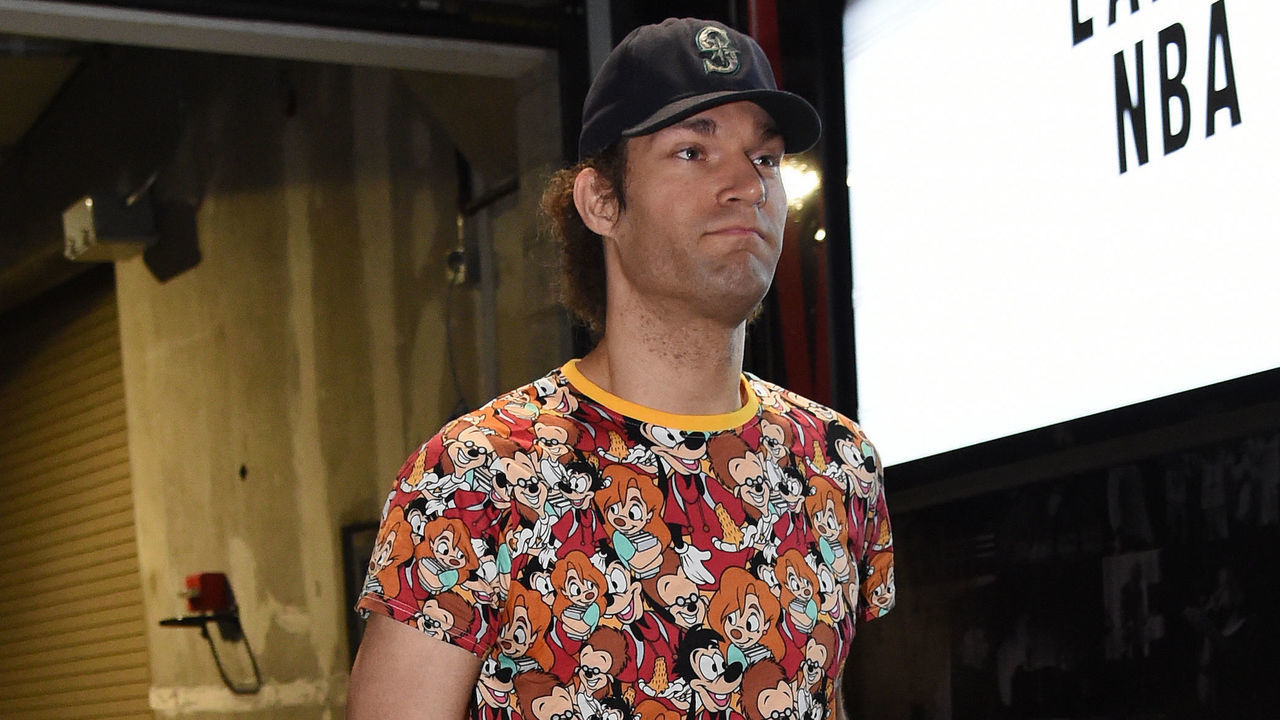 LOS ANGELES, CA - MARCH 6: Robin Lopez #42 of the Milwaukee Bucks arrives for the game on March 6, 2020 at STAPLES Center in Los Angeles, California. NOTE TO USER: User expressly acknowledges and agrees that, by downloading and/or using this Photograph, user is consenting to the terms and conditions of the Getty Images License Agreement. Mandatory Copyright Notice: Copyright 2020 NBAE