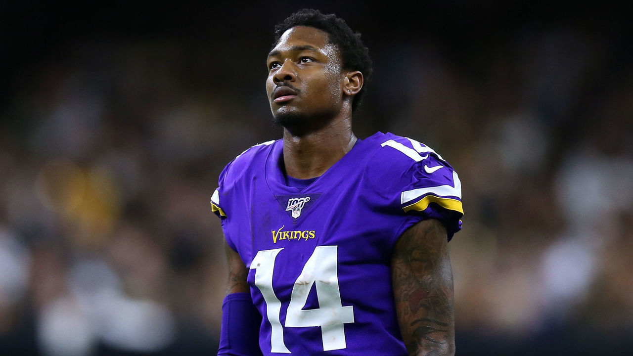 NEW ORLEANS, LOUISIANA - JANUARY 05: Stefon Diggs #14 of the Minnesota Vikings reacts against the New Orleans Saints during a game at the Mercedes Benz Superdome on January 05, 2020 in New Orleans, Louisiana.