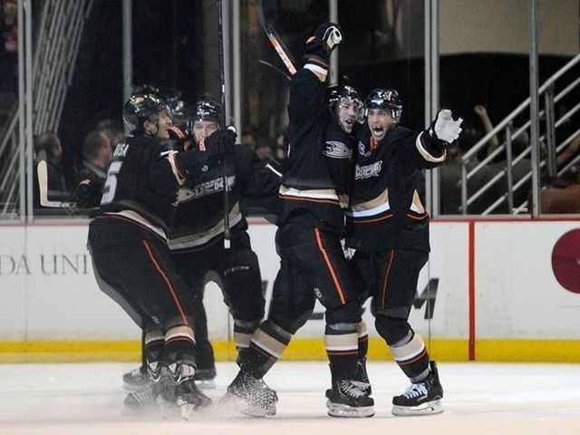 On the Ducks comeback over the Jets, & why "score effects" exist