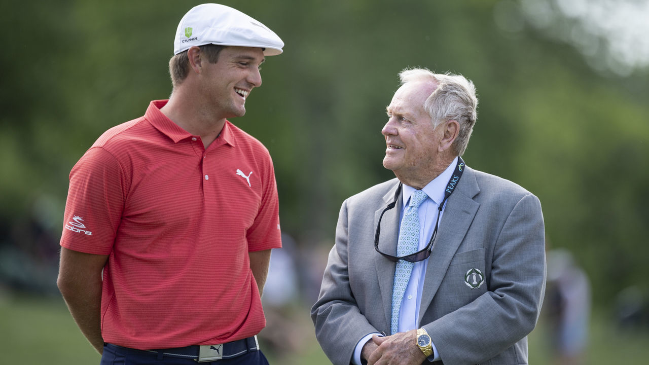 DUBLIN, OH - JUNE 03: Bryson DeChambeau and Jack Nicklaus talk with each other during the trophy presentation after the final round of the Memorial Tournament at Muirfield Village Golf Club in Dublin, Ohio on June 03, 2018.