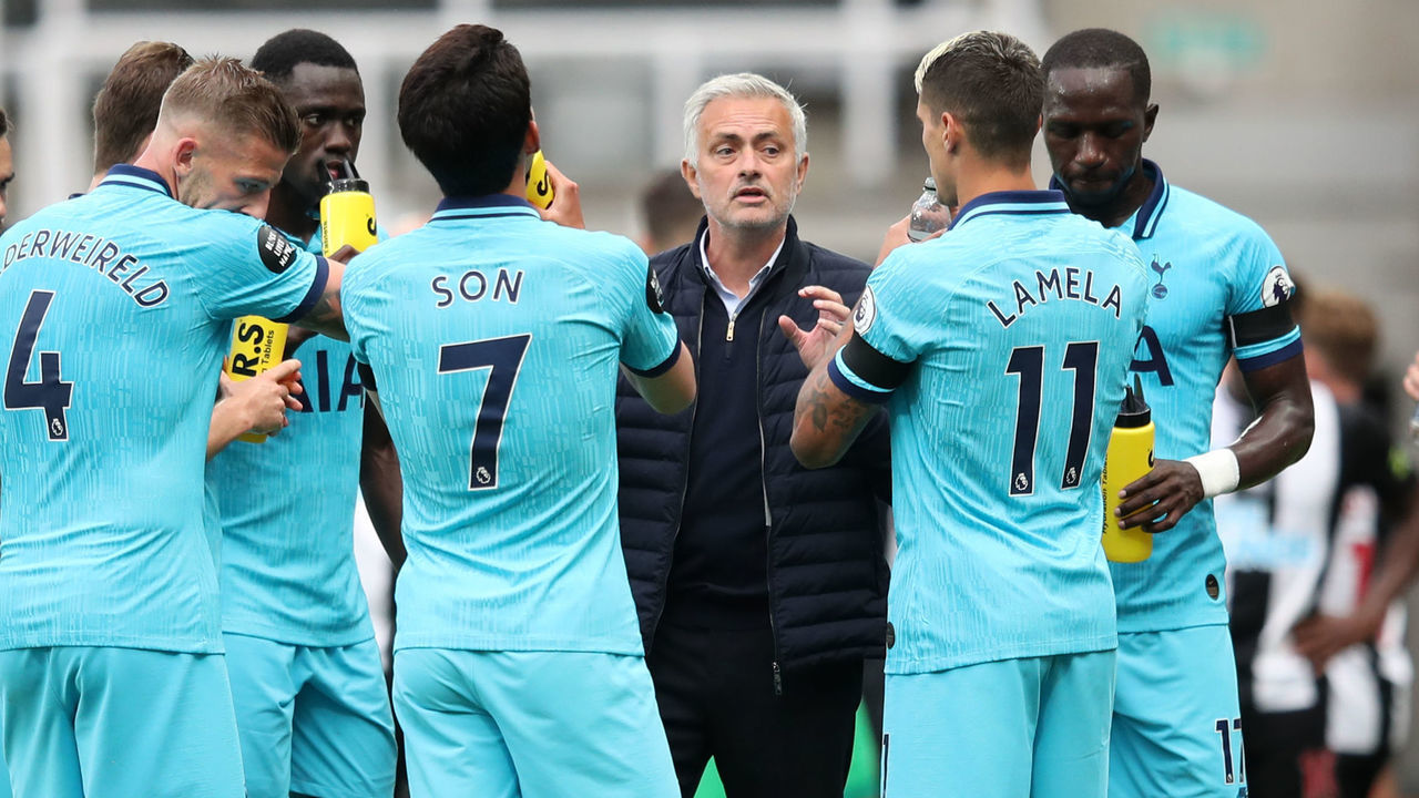 NEWCASTLE UPON TYNE, ENGLAND - JULY 15: Jose Mourinho, Manager of Tottenham Hotspur speaks to his team during the Premier League match between Newcastle United and Tottenham Hotspur at St. James Park on July 15, 2020 in Newcastle upon Tyne, England. Football Stadiums around Europe remain empty due to the Coronavirus Pandemic as Government social distancing laws prohibit fans inside venues resulting in all fixtures being played behind closed doors.