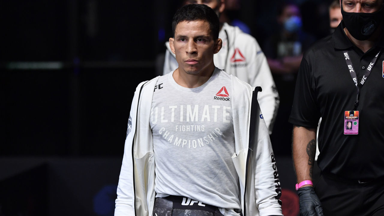ABU DHABI, UNITED ARAB EMIRATES - JULY 19: Joseph Benavidez prepares to fight Deiveson Figueiredo of Brazil in their UFC flyweight championship bout during the UFC Fight Night event inside Flash Forum on UFC Fight Island on July 19, 2020 in Yas Island, Abu Dhabi, United Arab Emirates.